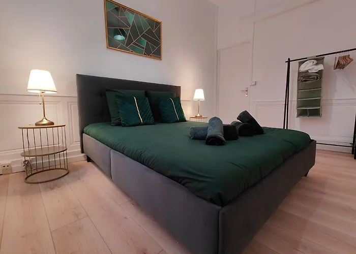 Appart'homecity - Marne 1850 Apartment *