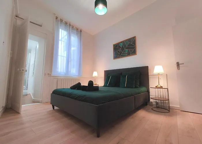 Appart'homecity - Marne 1850 *